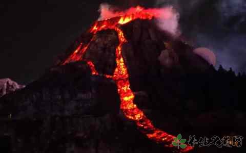 熔岩击中观光船 火山爆发的危害有哪些