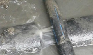 排水管漏水补漏方法（卫生间排水管漏水补漏方法）