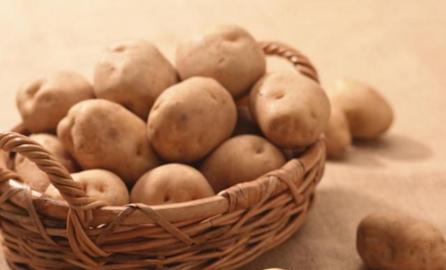 如何避免土豆发芽，怎么储存才能避免土豆发芽？