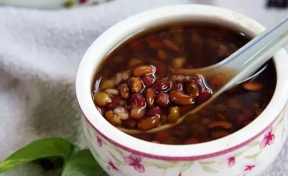 红糖绿豆汤好处与作用有哪些？红糖姜茶空腹可以喝吗