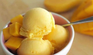 做冰淇淋能不放蛋黄吗 做冰淇淋可以不放鸡蛋吗