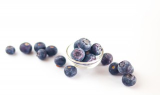 蓝莓有点软了还能吃吗 蓝莓有点软了还能吃吗图片