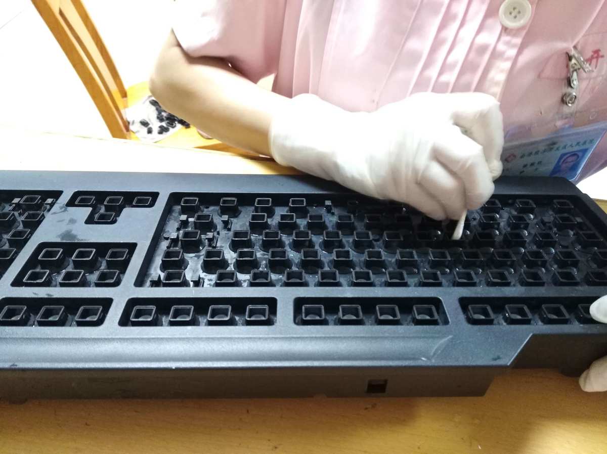 键盘可以用水洗吗