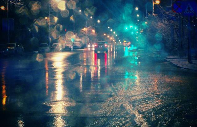 雨夜的浪漫